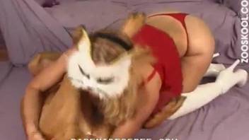 Masked blonde getting ravaged by a kinky doggo